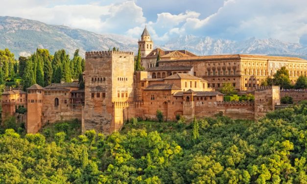 Alumnado de Arte en la Alhambra