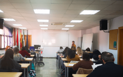 Charla sobre Autoempleo y visita al Vivero de Empresas. Centro de Iniciativas Empresariales. Área de Empleo del  Ayuntamiento de Granada.