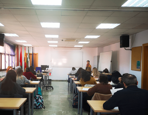 Charla sobre Autoempleo y visita al Vivero de Empresas. Centro de Iniciativas Empresariales. Área de Empleo del Ayuntamiento de Granada.