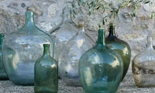 Exposición sobre envases antiguos