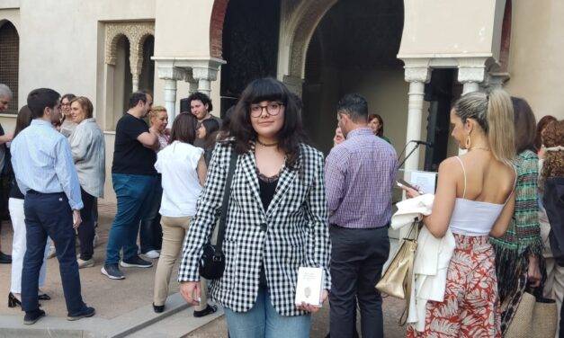 Laura de León, finalista en un concurso de literatura