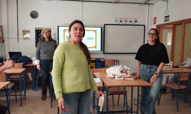 La Universidad de Granada trae el proyecto «Medicamentos con-ciencia» a nuestras aulas