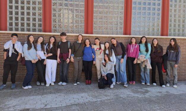 REPRESENTACIÓN «3 SOMBRErOS DE COPA»