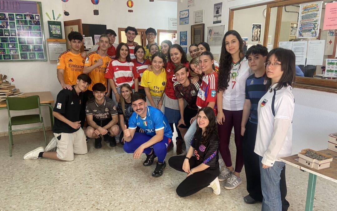 Empatía y equipo: La sorpresa de 2º de Bachillerato C a su tutora